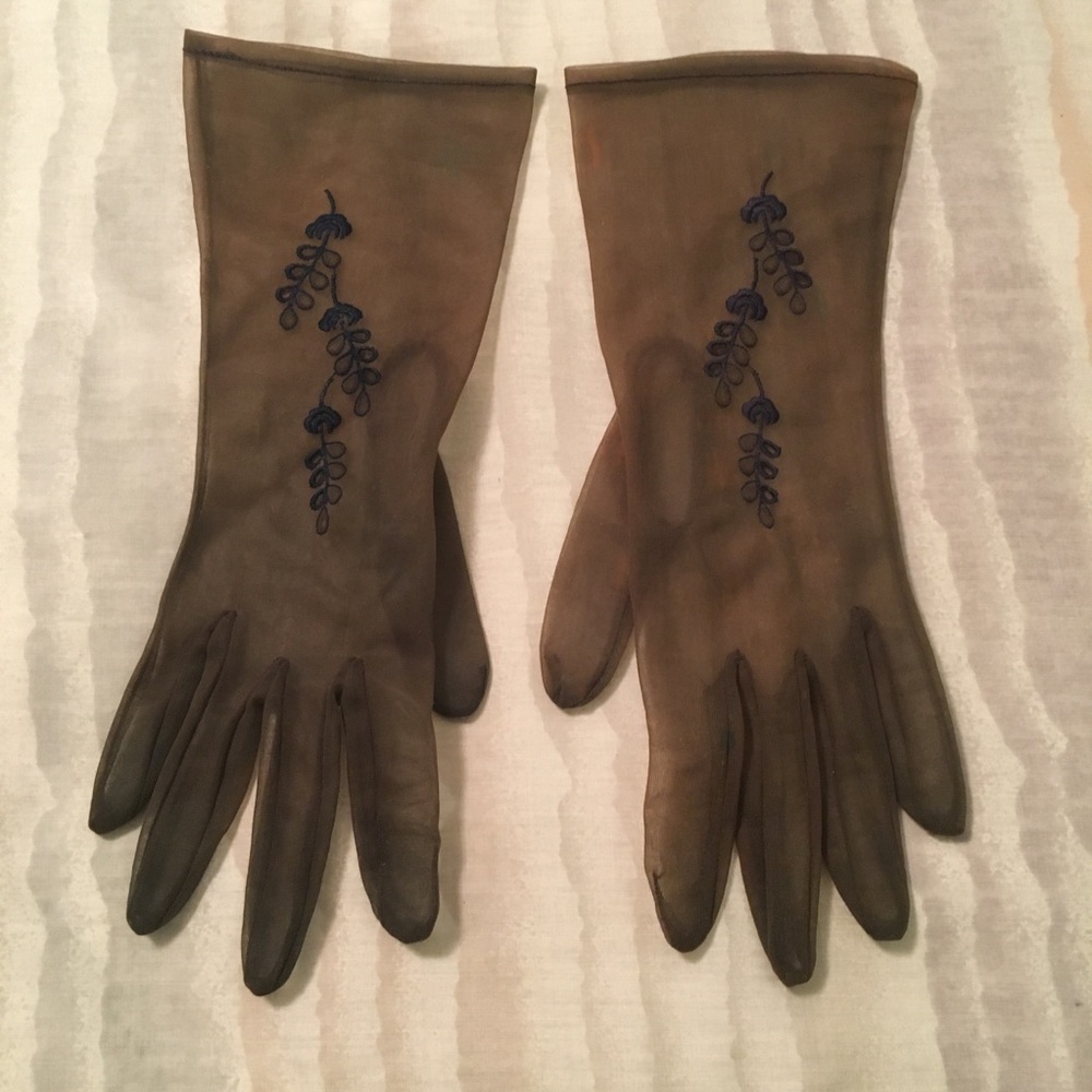 Vintage Embroidered Gloves